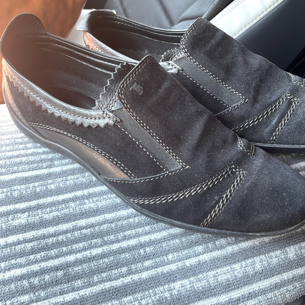 TODS vintage flats EUC black suede Italian leather slip on sneakers sz 7
